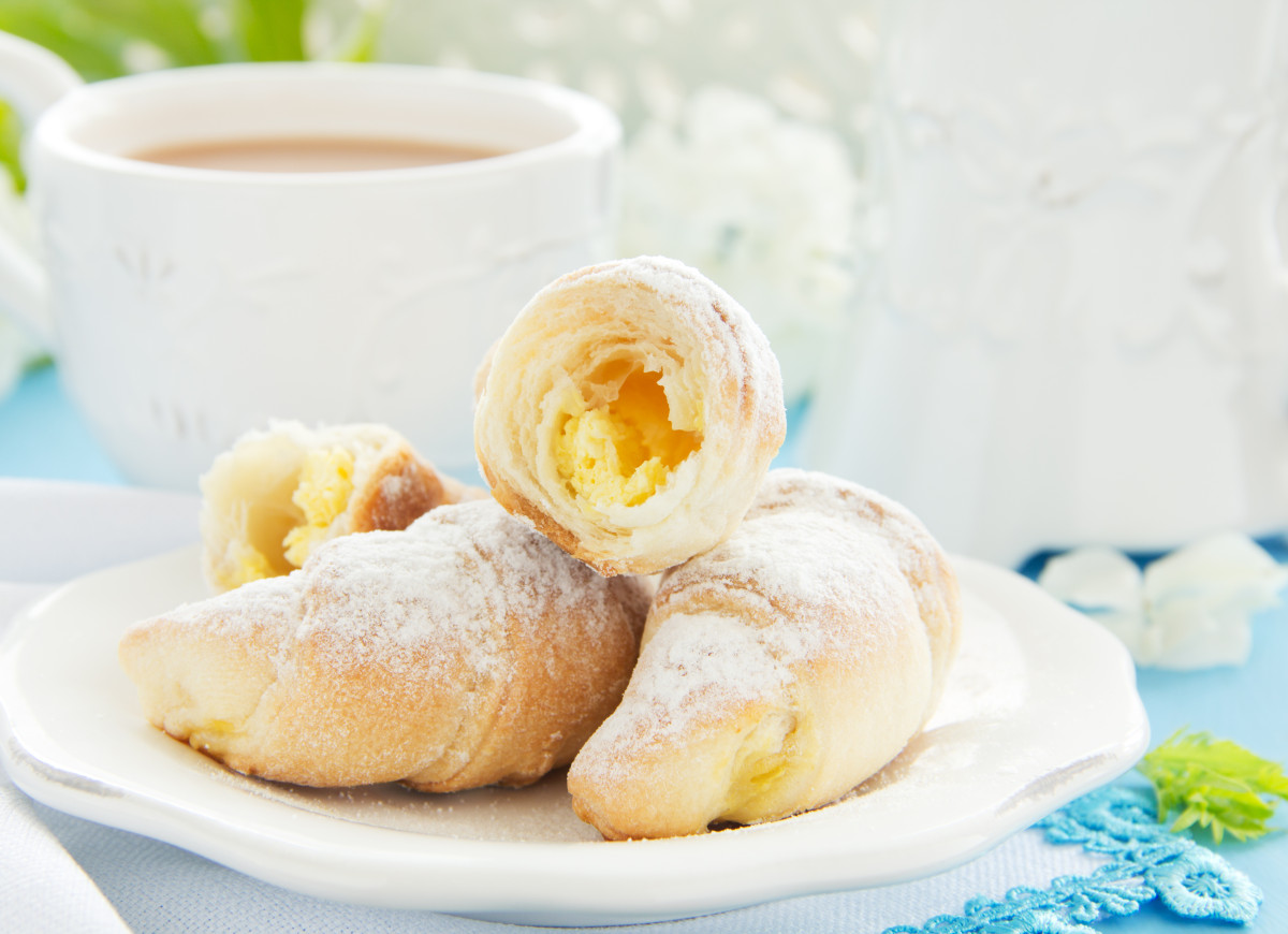 Rogaliki drożdżowe z serem