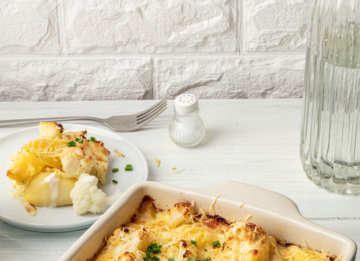 zapiekanka z ziemniakami i kalafiorem