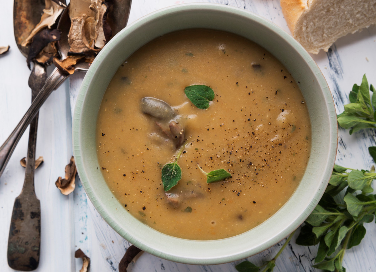 Zupa grzybowa z suszonych grzybow