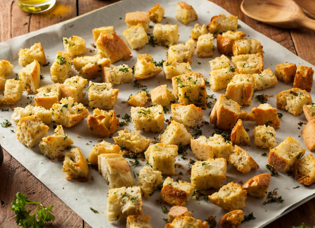 Grzanki z chleba tostowego