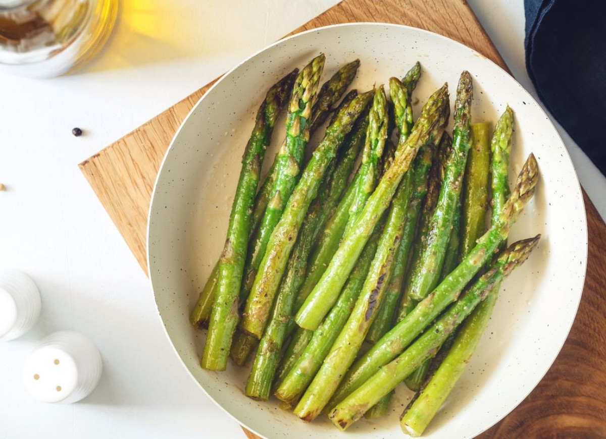 Szparagi z grilla