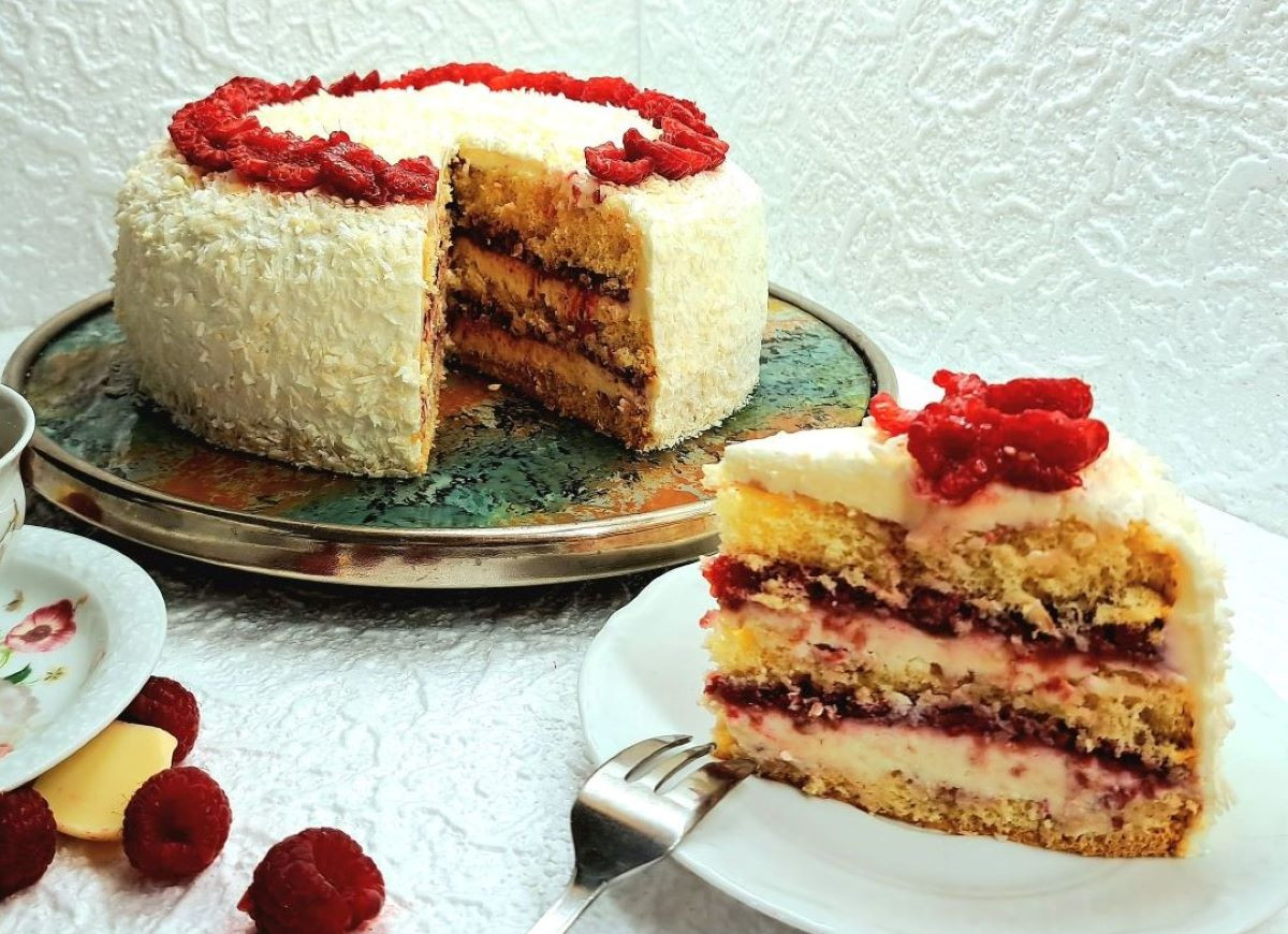 Tort z białą czekoladą