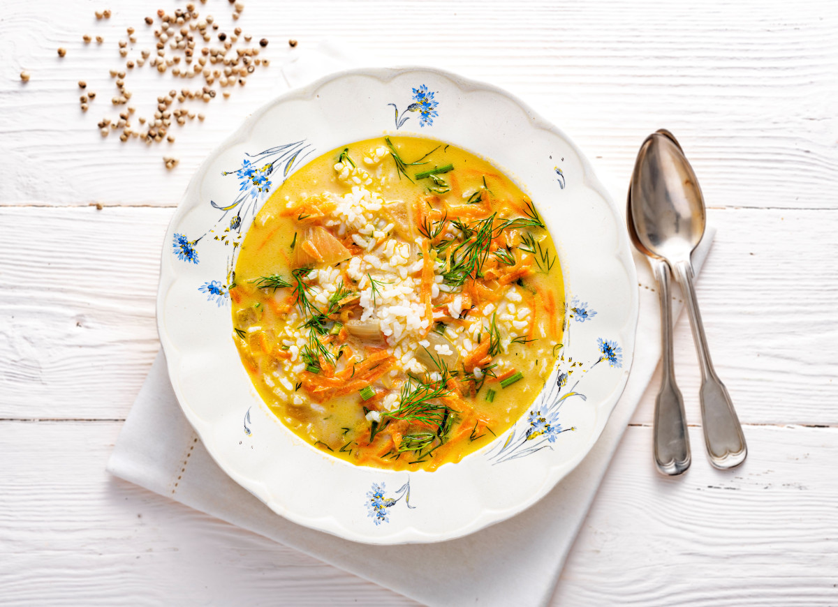 Zupa koperkowa z ryżem