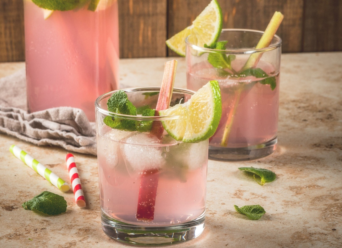 Lemoniada rabarbarowa