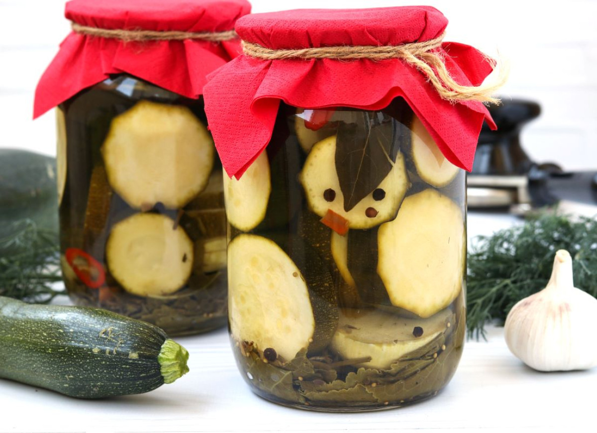 Cukinia w słoikach