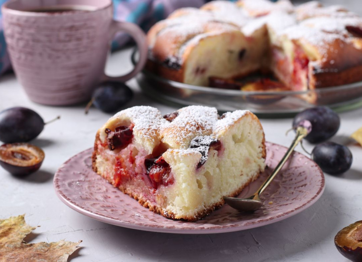 Ciasto jogurtowe ze śliwkami