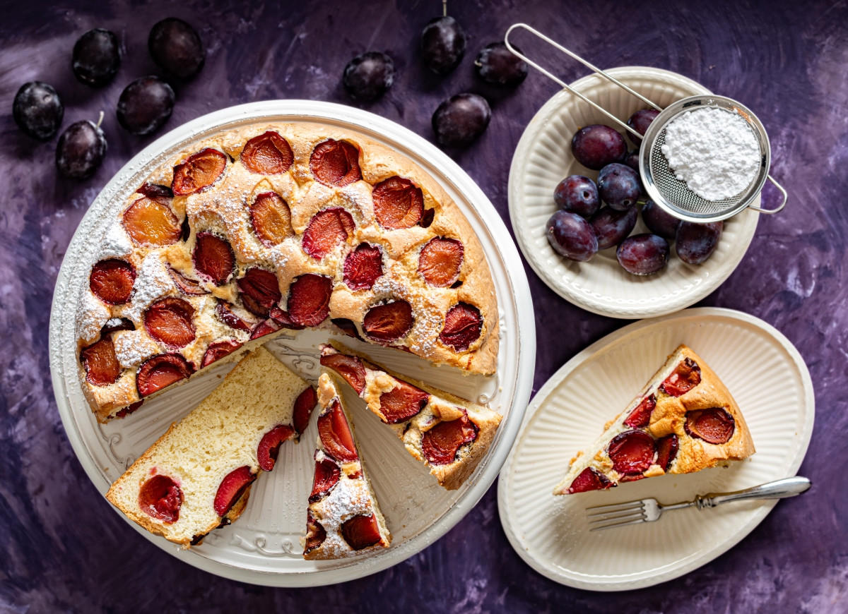 Biszkopt ze śliwkami