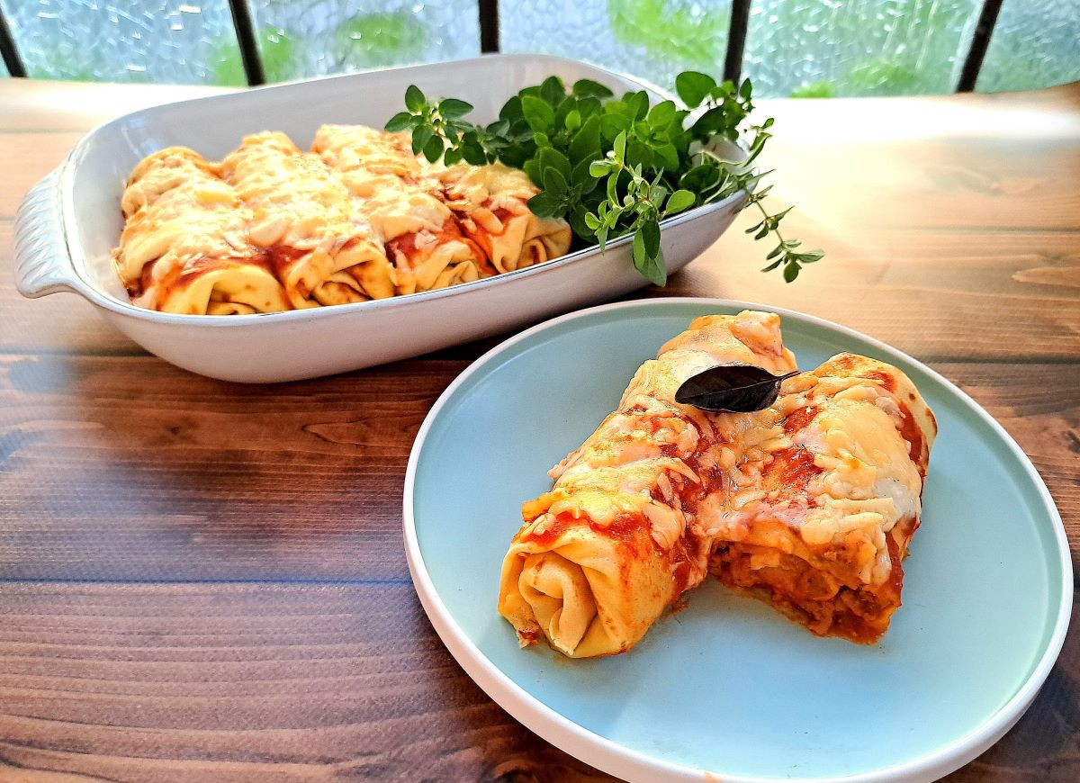 Naleśniki zapiekane z mięsem mielonym