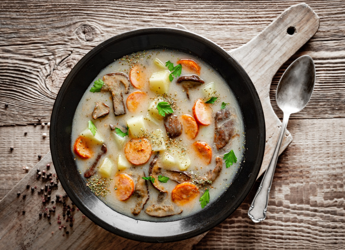 Zalewajka z grzybami