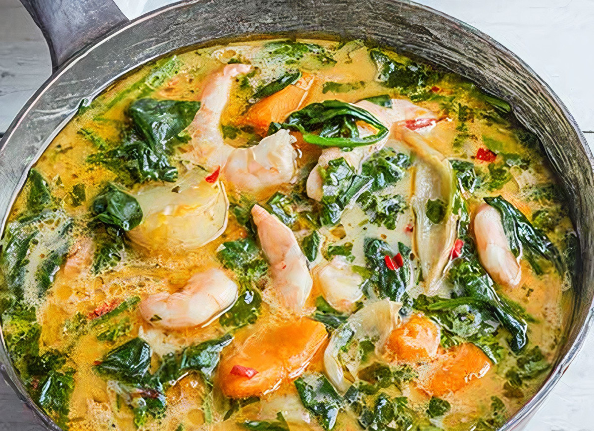 Gulasz z krewetek, dyni i kokosa