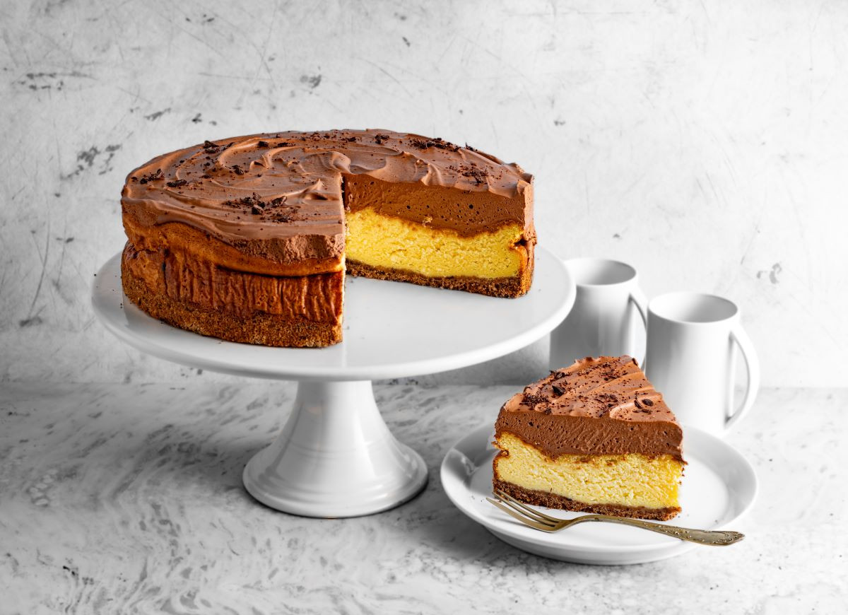 Sernik z musem czekoladowym