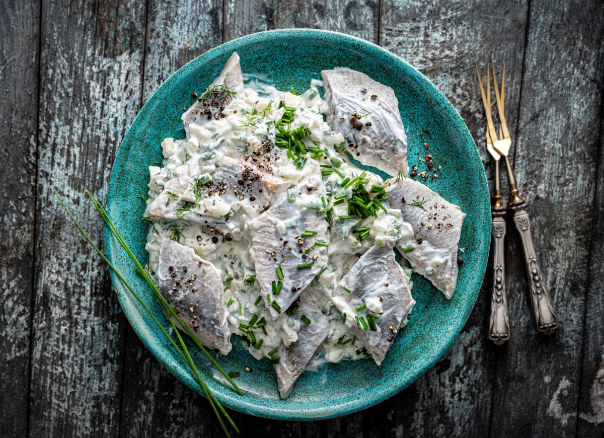 śledzie w śmietanie