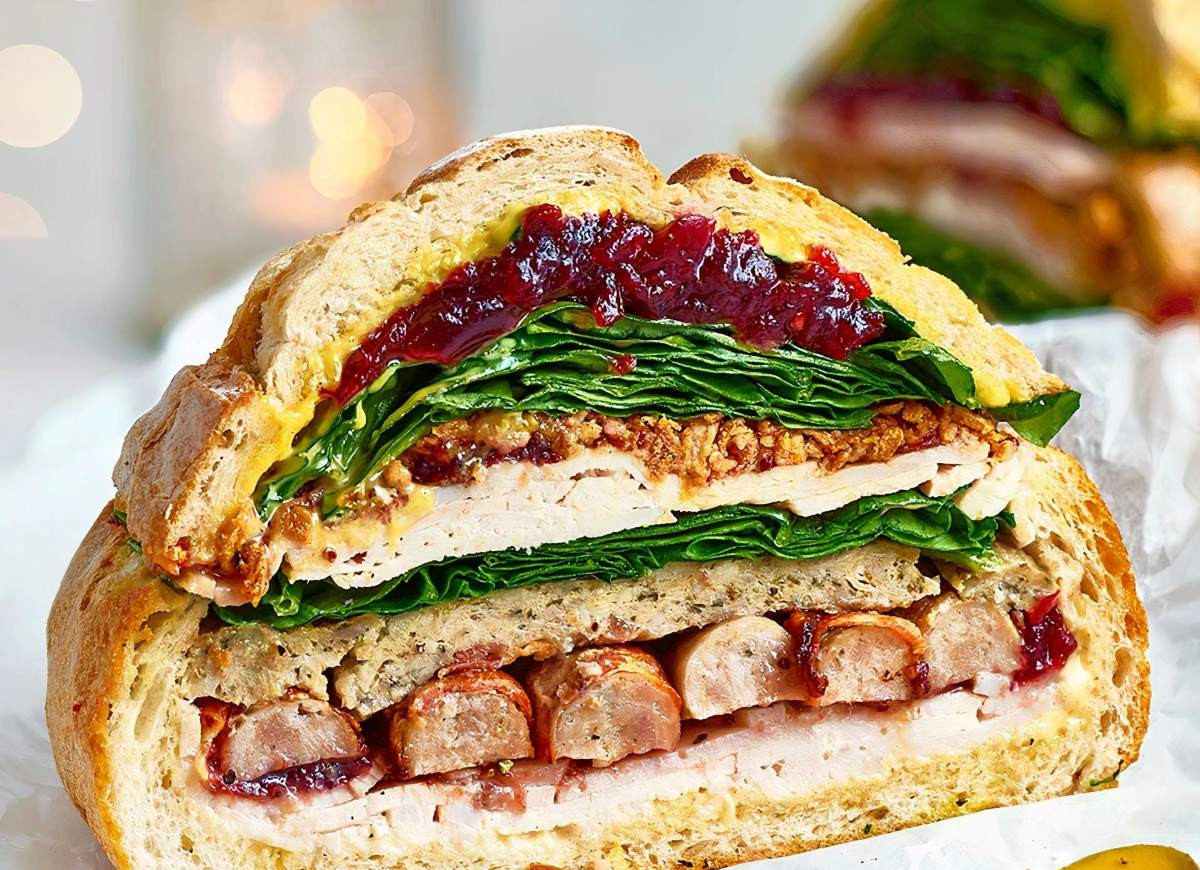 Świąteczna kanapka z pieczenią