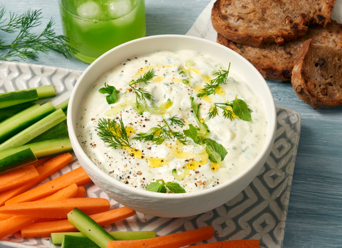 Wegański sos tzatziki