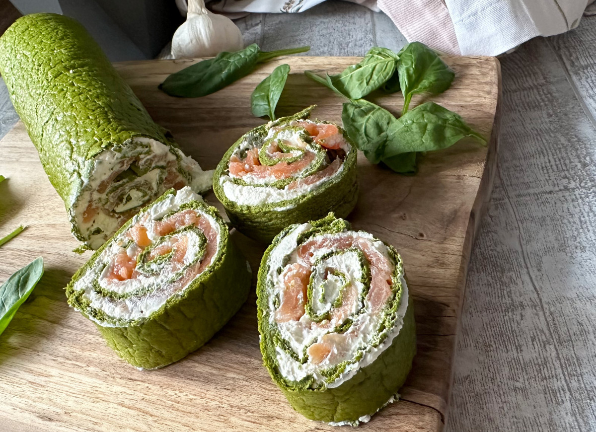 Keto rolada szpinakowa