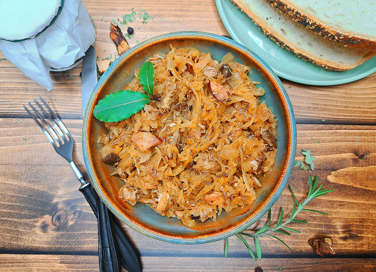 Bigos z kiszonej kapusty