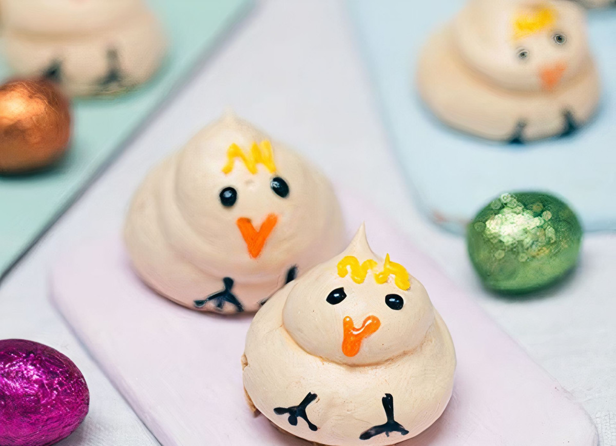 Deser z bezami na Wielkanoc