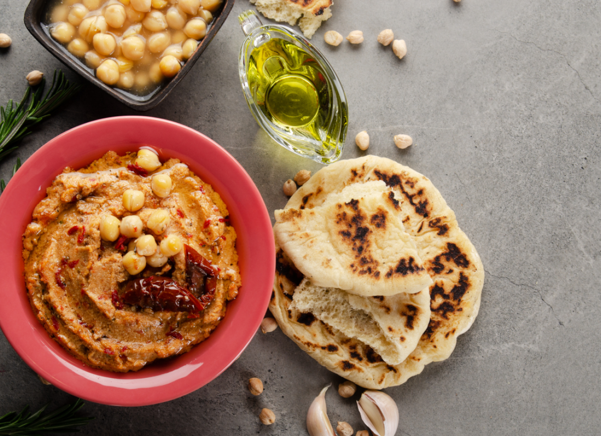 Hummus z suszonymi pomidorami