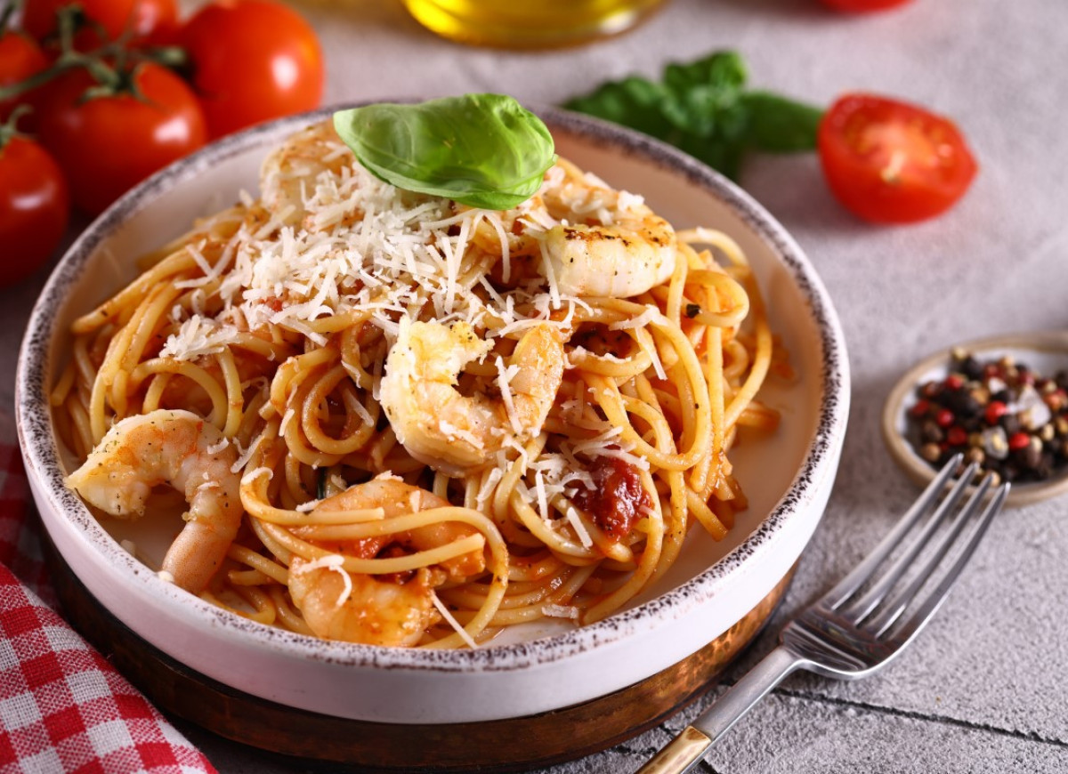 Krewetki z suszonymi pomidorami