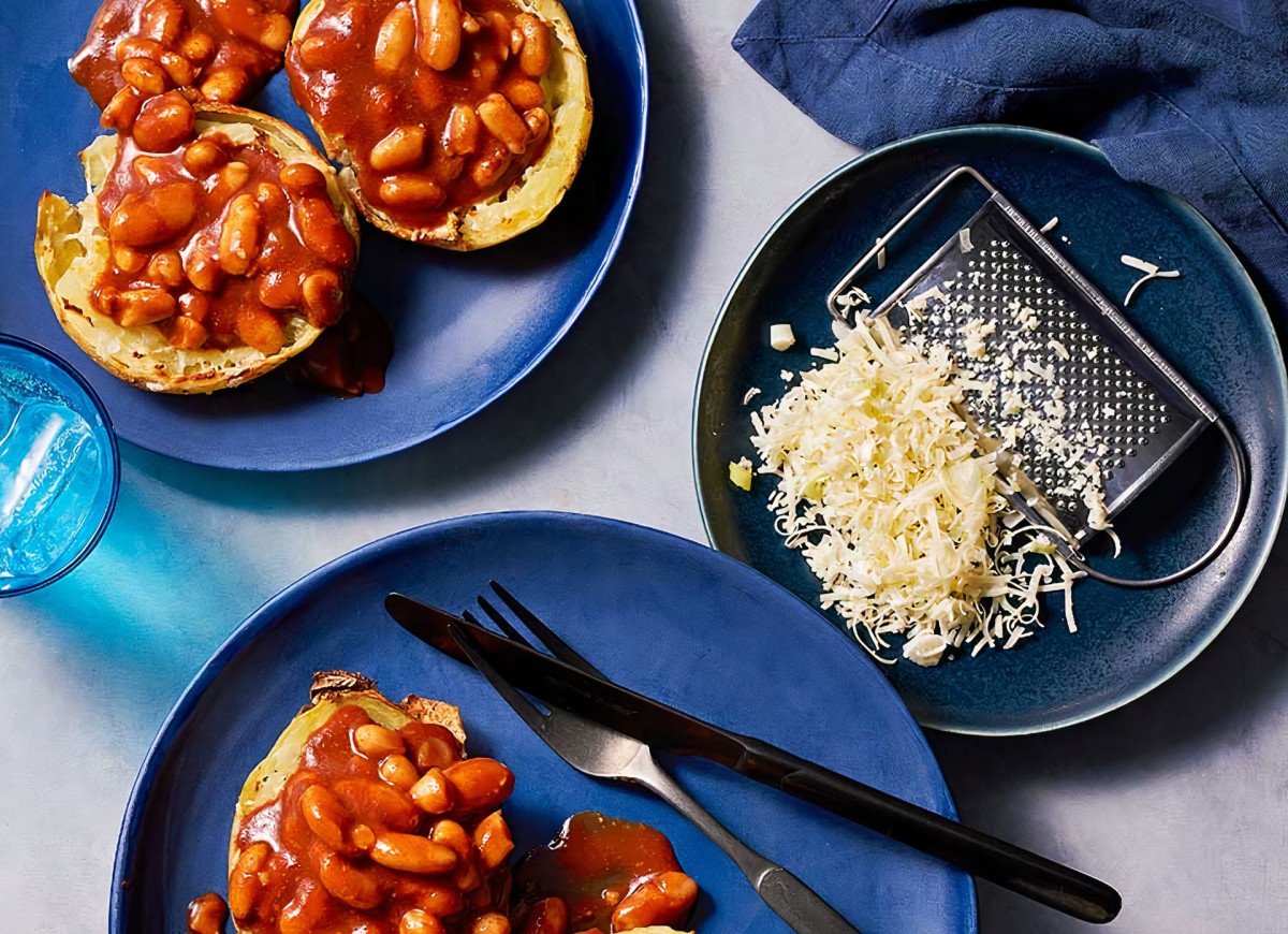 Pieczone ziemniaki z fasolką