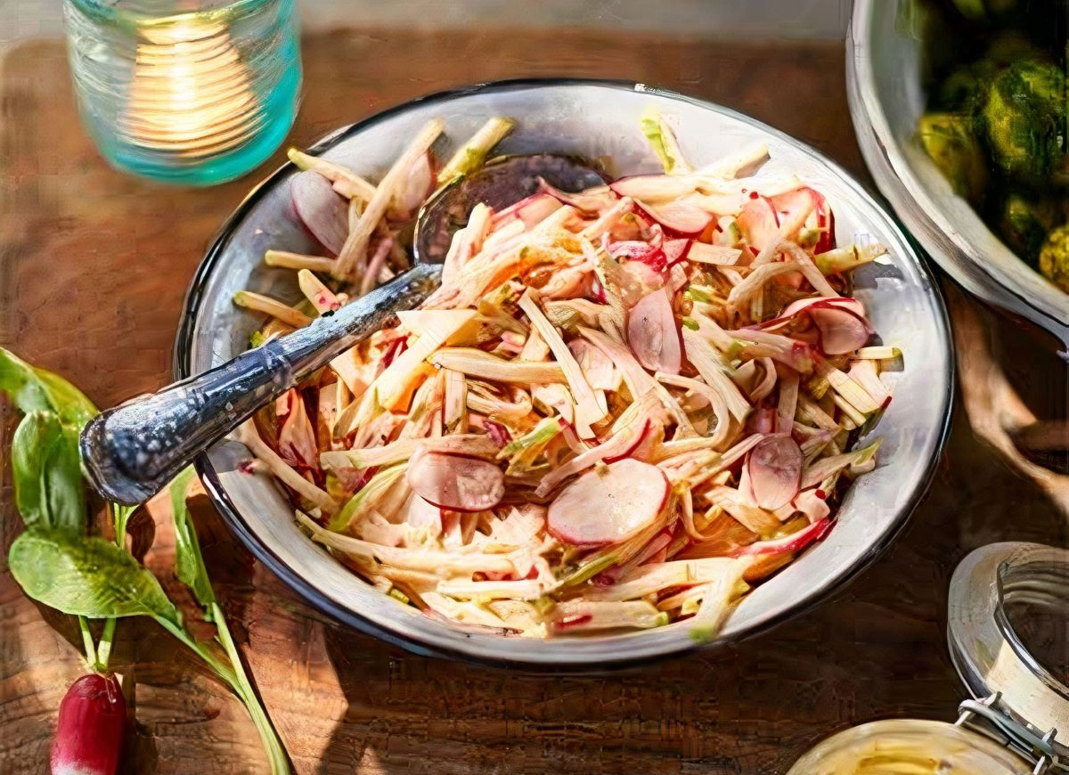 Remulada z jabłek i rzodkiewek