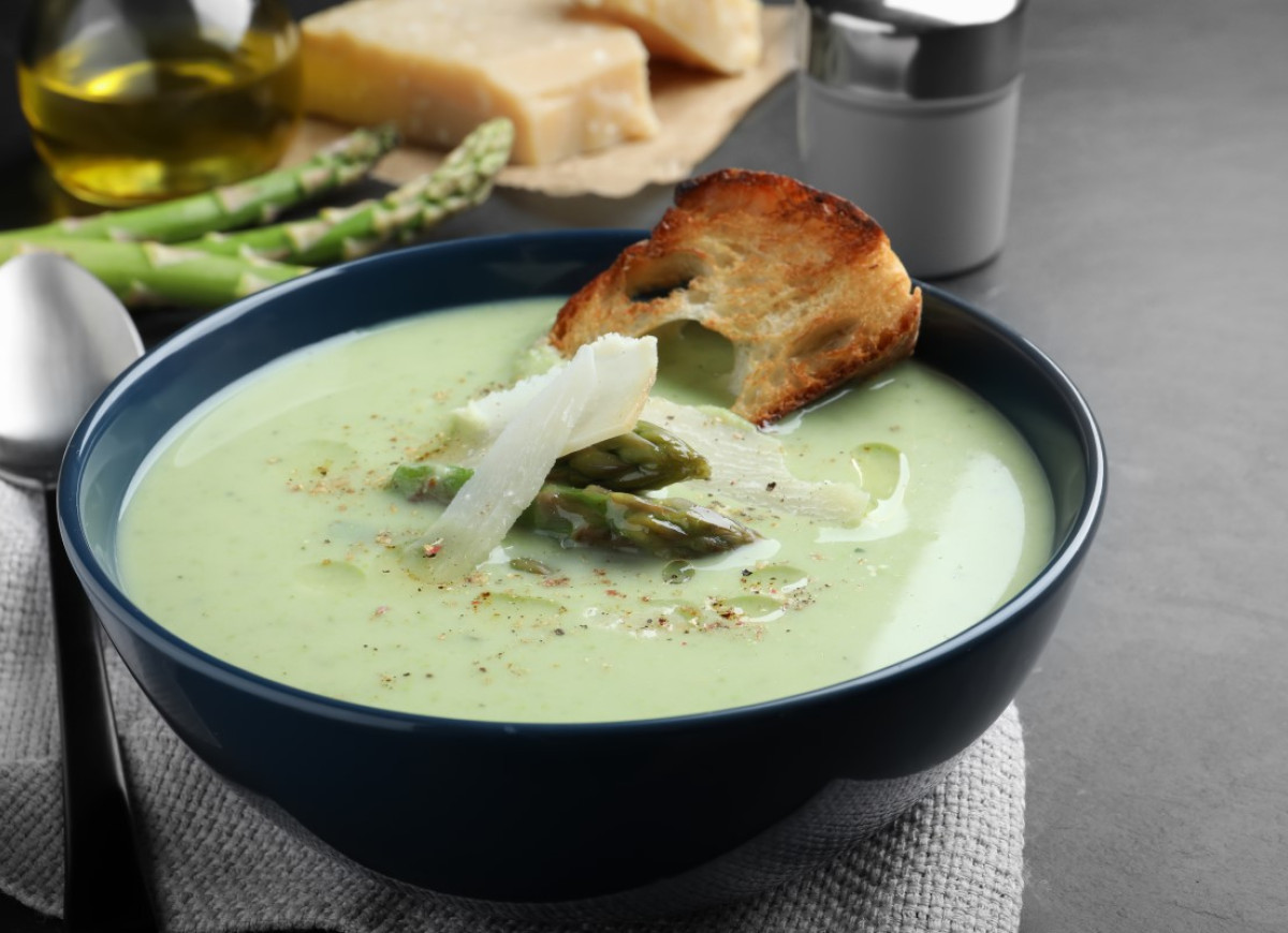 Zupa krem ze szparagów zielonych