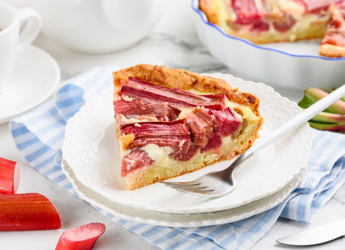 Tarta z rabarbarem i budyniem