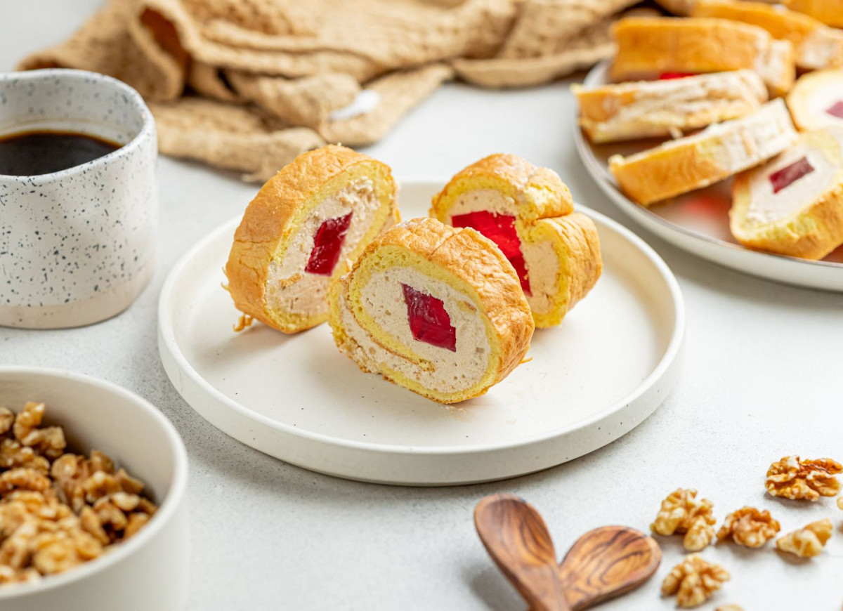 rolada orzechowa z oczkiem