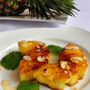 Ananas grillowany w miodzie