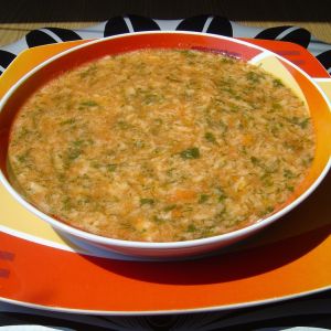 Zupa Pomidorowa z Roztrzepanym Jajkiem