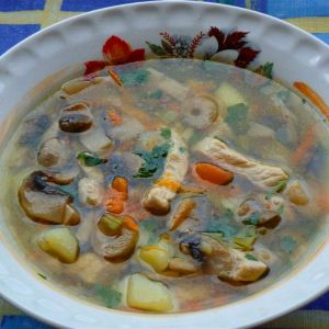 Aromatyczna zupa pieczarkowa dla diabetyków