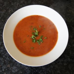 Pikantna zupa z czerwonej fasoli