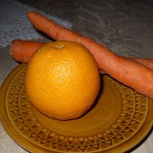 Napój z pomarańczy i marchwi
