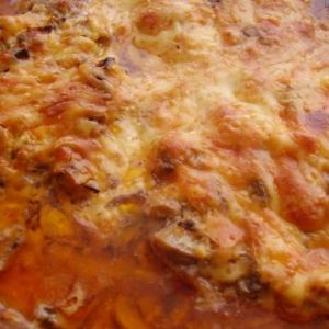 Zapiekanka z karczkiem.