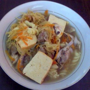 Pyszna zupa Jadzi z serkiem tofu