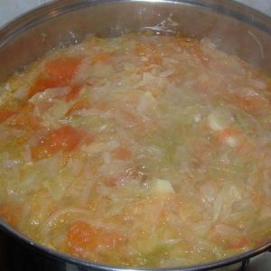 Dieta - zupa z kapusty białej i kiszonej