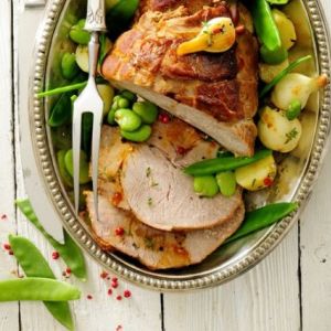 Pieczeń cielęca z młodymi warzywami