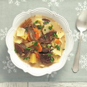 zupa-grzybowa-z-makaronem