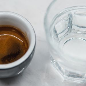 espresso z wodą