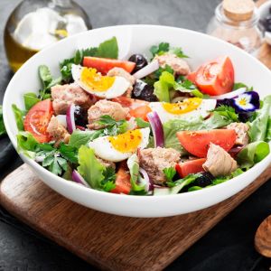 Sałatki Wielkanocne – 20 najlepszych przepisów