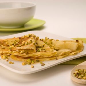 naleśniki z kremem pistacjowym