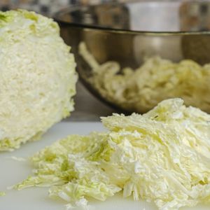 surówka z kapusty pekińskiej