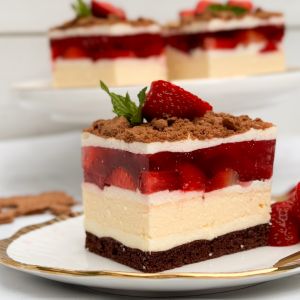 Ciasto Calineczka z owocami sezonowymi