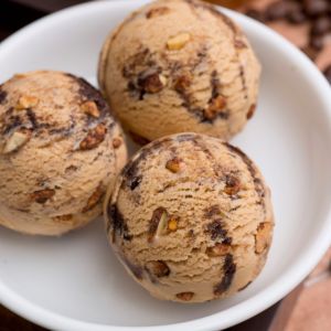 lody orzechowo-bananowe z czekoladą, bez cukru