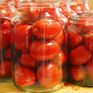 pomidory na zimę do słoików