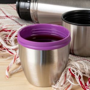 osad z kawy w termosie