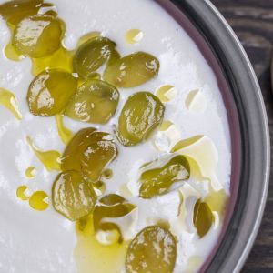 chłodnik z migdałów