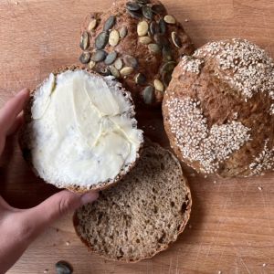 bułeczki z serka wiejskiego