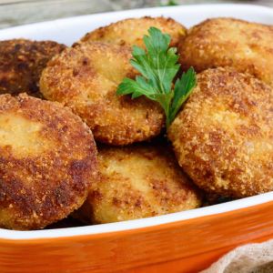 kotlety mielone w panierce z wiórków kokosowych