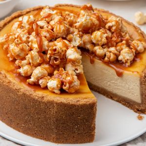 sernik z solonym karmelem